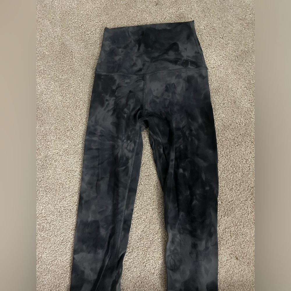 Lulu diamond dye leggings